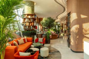 Essentials To Keep In Mind Before Visiting A Café With Your Dog